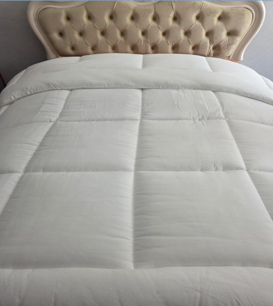 White Singe Quilt